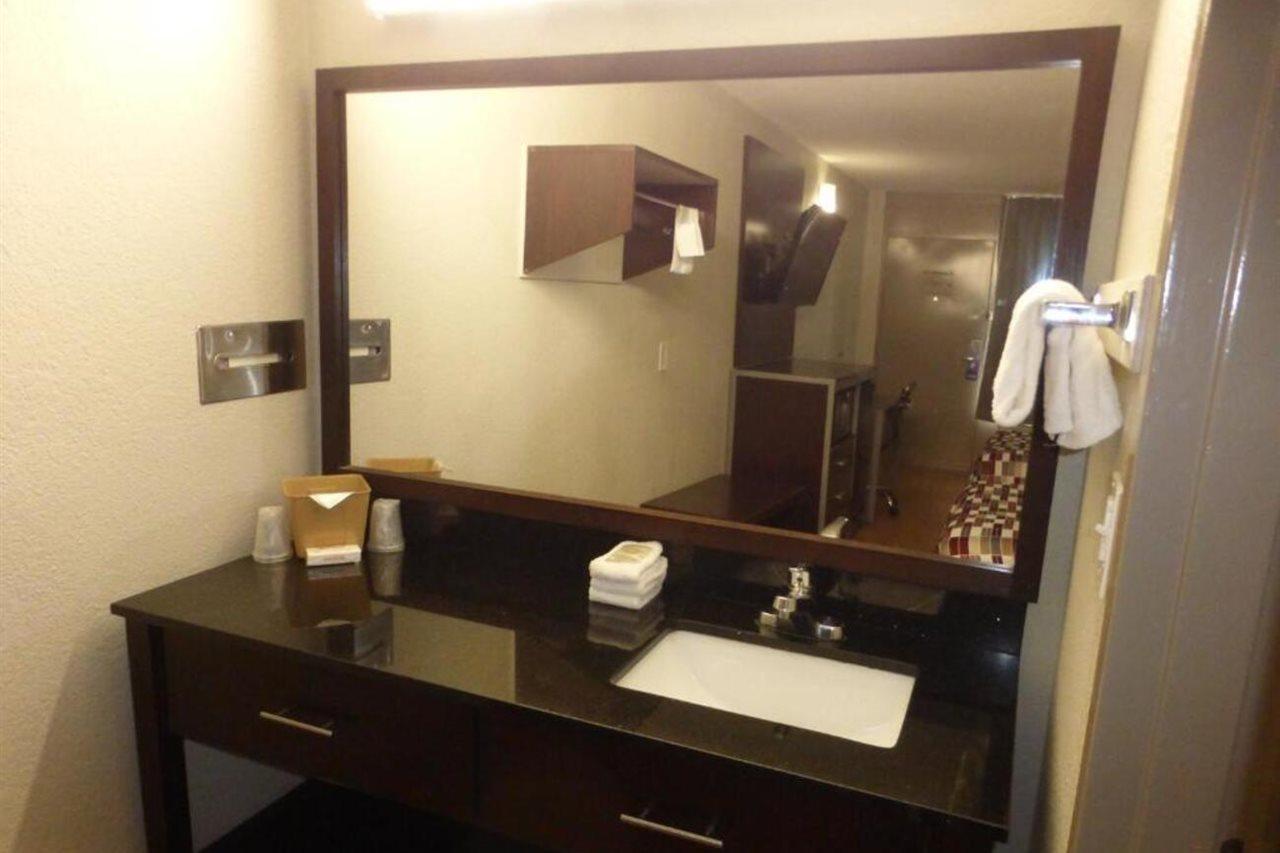 Red Roof Inn Corpus Christi North - Near Downtown Εξωτερικό φωτογραφία