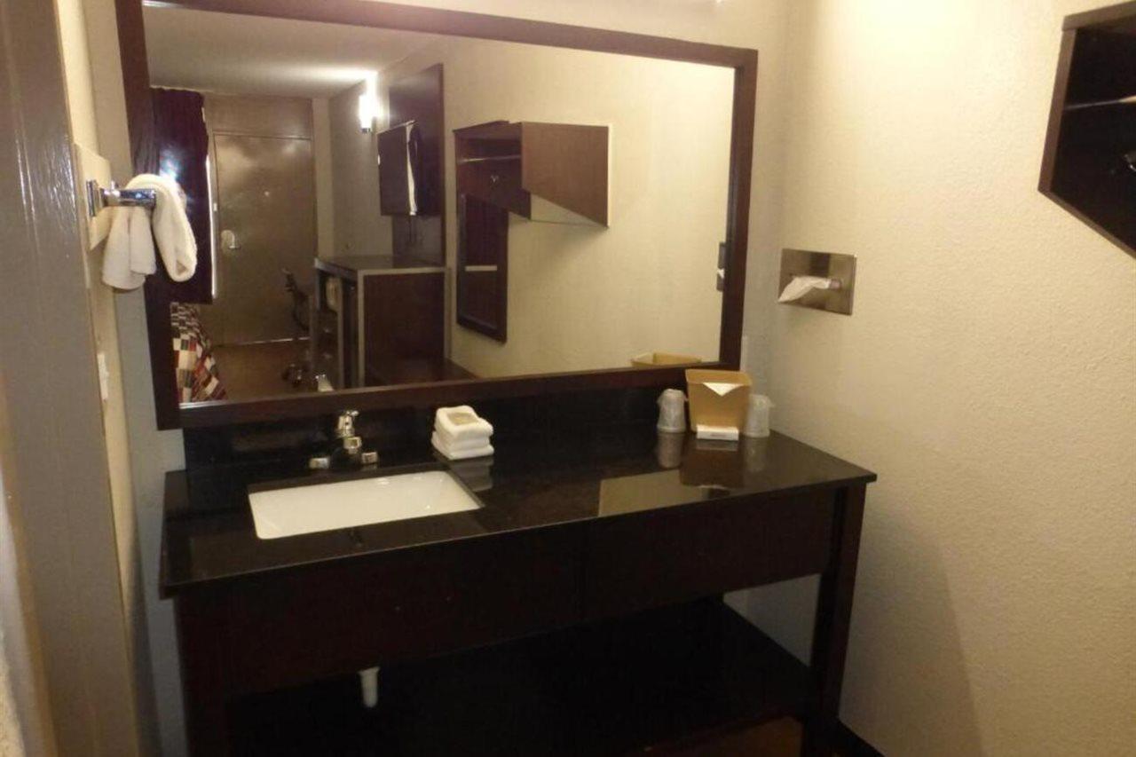 Red Roof Inn Corpus Christi North - Near Downtown Εξωτερικό φωτογραφία